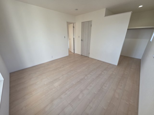 【洋室】 | リーブルガーデン．S　寄居露梨子　 | ７号棟現地２F洋室（2025年11月28日）撮