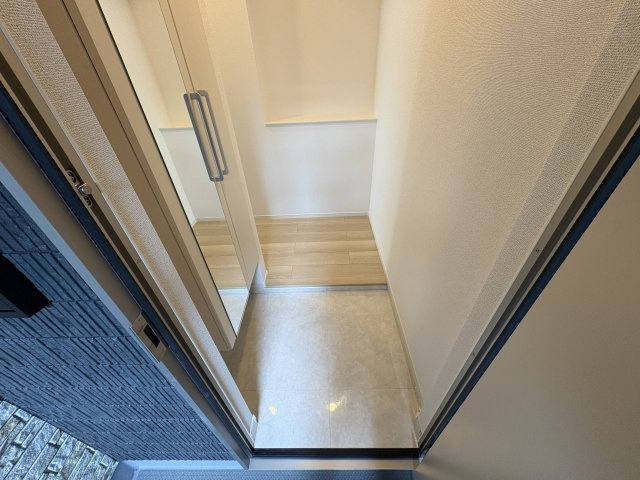 ヒカルサ神戸王塚台Ⅰの玄関