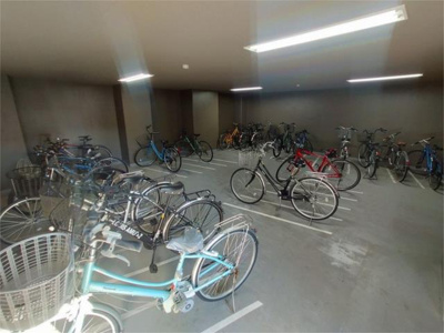 【その他共用部分】 | ルーブル上池台弐番館 | 自転車置き場