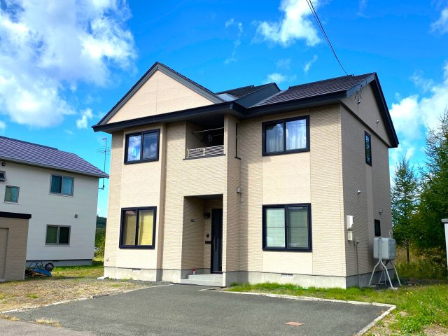 網走市潮見１丁目中古住宅の外観