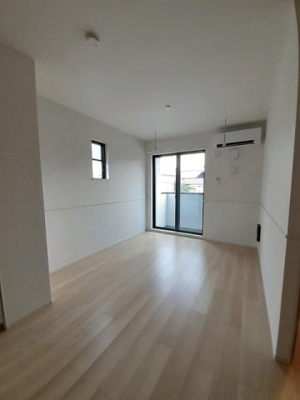 【居間・リビング】 | ヴィラ・エスペランサⅠ | ゆったりとしたリビングです