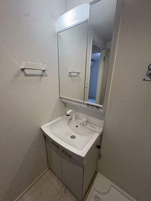 リーヴェル新小岩プレミオの洗面所