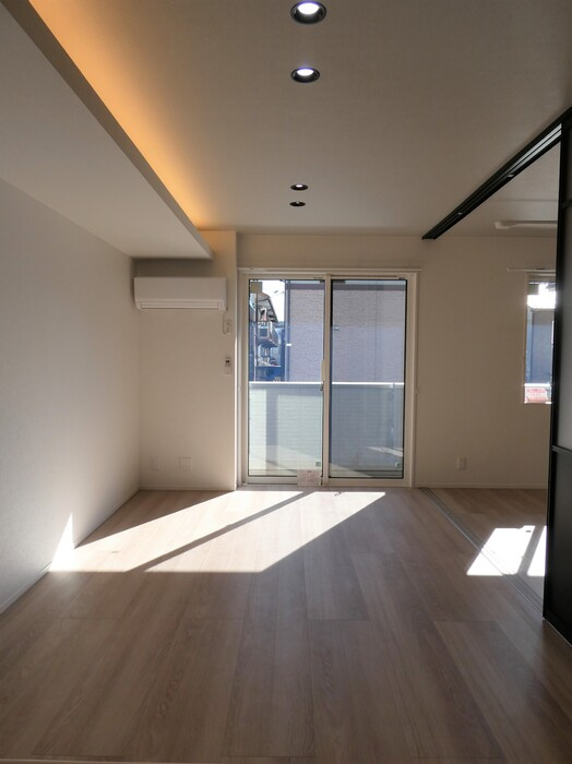 OLIVE GARDEN 府中の居間・リビング|※内装写真は同施工会社のサンプル画像です。
　参考程度でご覧ください。