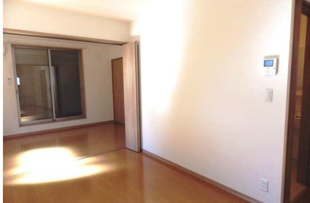 ハイツレジェンドの洋室