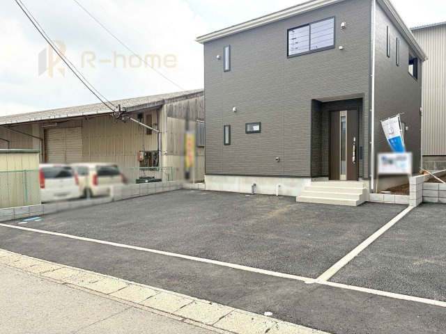 常総市水海道天満町第3　新築戸建て　2号棟の駐車場|カースペースは2台お停めいただけます♪