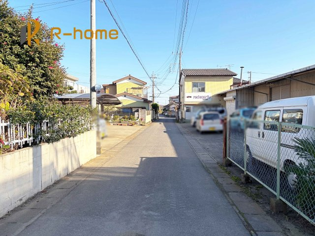 常総市水海道天満町第3　新築戸建て　2号棟の前面道路含む現地写真|『今から見たい！』大歓迎です♪
お気軽にＲ－ｈomeまでお問い合わせください。