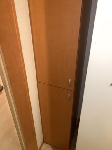 スパシエルクス大宮の玄関