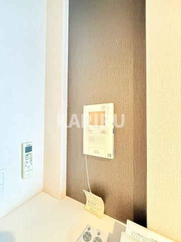 EL-Sia Umekitaの玄関