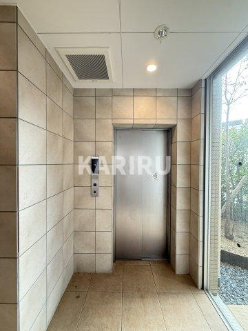 EL-Sia Umekitaのロビー