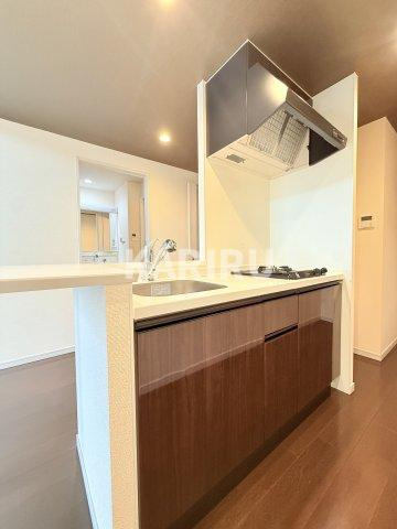 EL-Sia Umekitaのキッチン