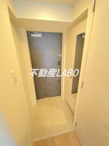 エスリードレジデンス弁天町グランデの玄関