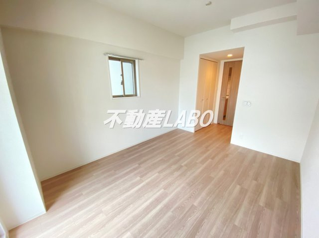 エスリードレジデンス弁天町グランデの居間・リビング