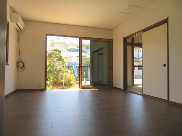 高崎市吉井町1期　中古1499の洋室