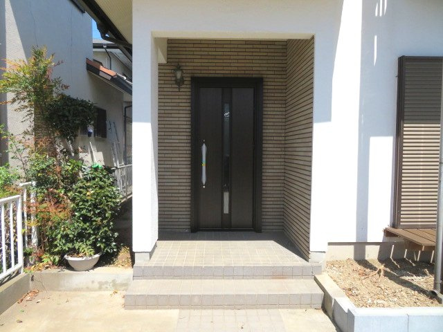 高崎市吉井町1期　中古1499の玄関