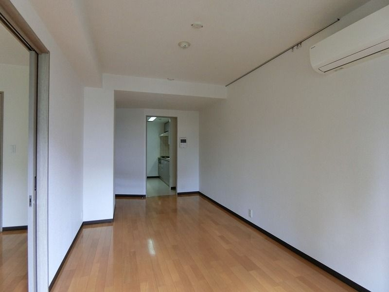 サウスポート品川レジデンスの洋室