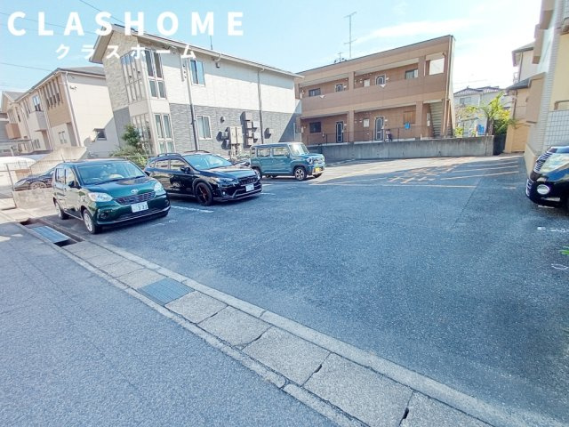 エステイタスKH-1　　刈谷市の賃貸ならクラスホーム刈谷店の駐車場