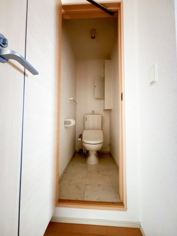 ヴィラ　セントウェル　Ｂのトイレ