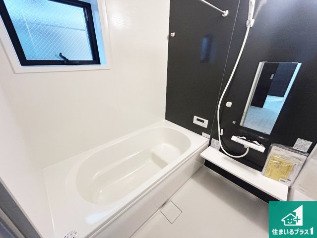 大阪市平野区加美東　第6期　新築一戸建ての前面道路含む現地写真|周辺は落ち着いた街並みの住宅地！子育てがしやすい住環境です！まだ未完成ですが、現地でしかわからない事もございます。是非一度ご覧ください。