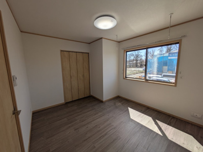 【洋室】 | Oak  tree