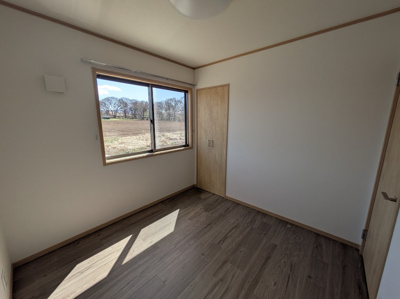 【洋室】 | Oak  tree