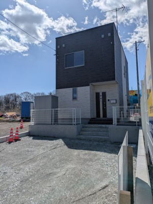 【駐車場】 | Oak  tree