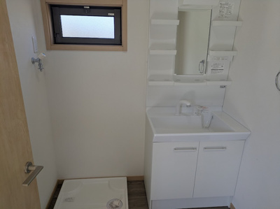 【洗面所】 | Oak  tree