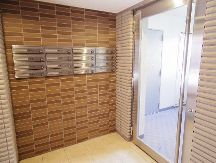 ランドセット川口のエントランス