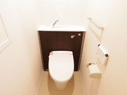 ランドセット川口のトイレ|※別号室参考写真