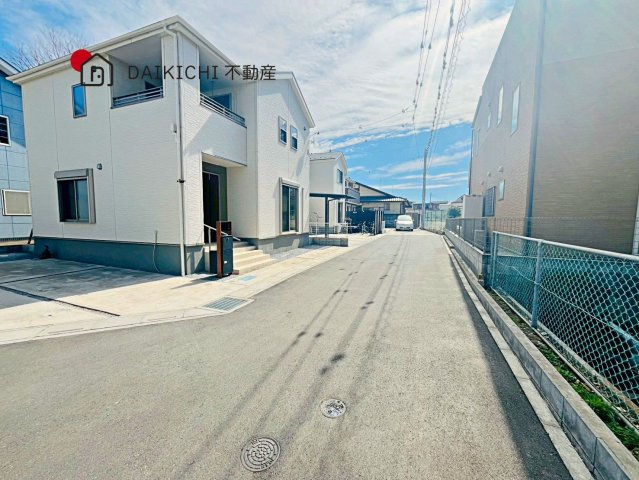 【前面道路含む現地写真】 | 久喜市本町7丁目　中古戸建