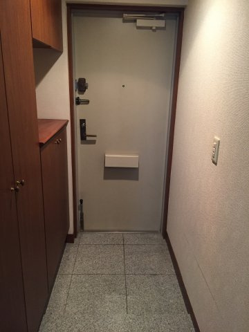 コスモ菊川参番館の玄関