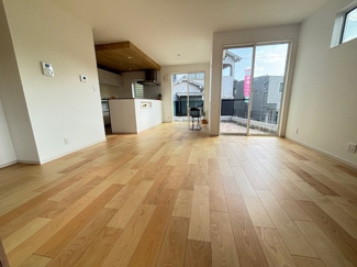 【居間・リビング】 | 呉市仁方本町1　限定1棟