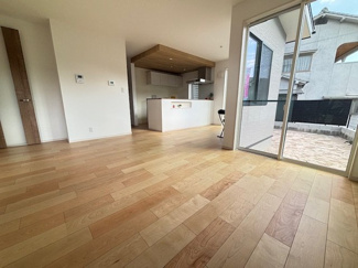 【居間・リビング】 | 呉市仁方本町1　限定1棟