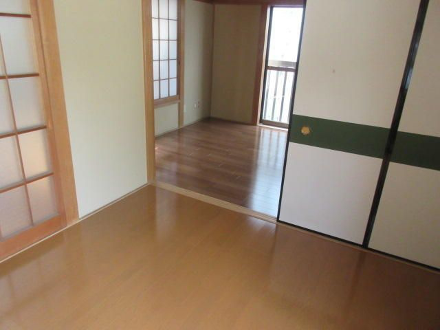 北砂６丁目戸建の居間・リビング