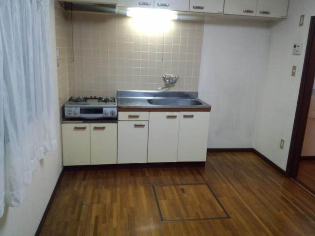 北砂６丁目戸建のキッチン