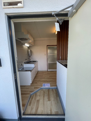 【玄関】 | クロノス弘明寺西