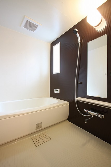 牛立町４－５０－１ＫＯＤＡＴＥＸⅣ－Ｂの浴室|参考写真になります。現状優先です。類似物件