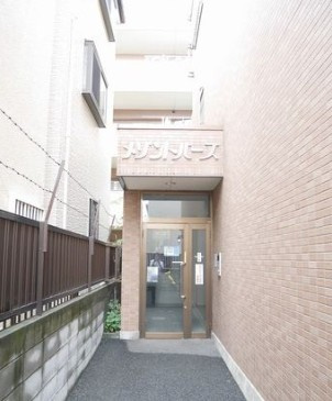 メゾン・トパーズのエントランス