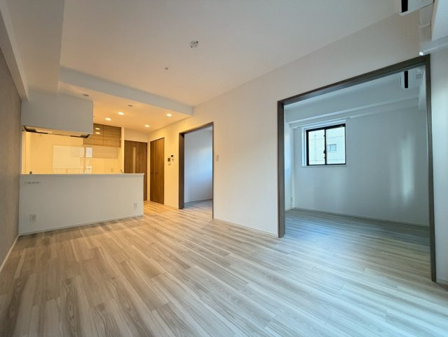 ルフォンプログレ南森町の居間・リビング