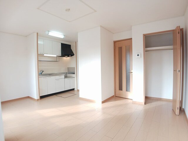 パークハイツ尾島の居間・リビング