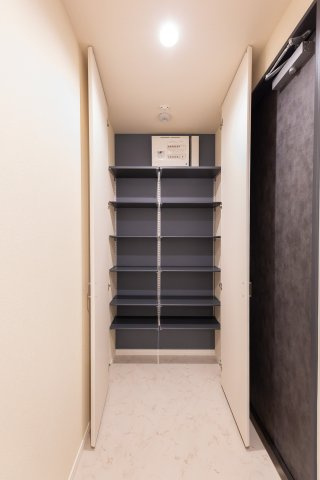 ＧＲＥＥＮ　ＣＲＥＳＴ　グリーンクレストの玄関|★シューズクローゼット★