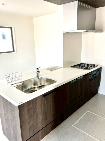 高松市上天神町①　新築戸建　２階建　４LDKのキッチン