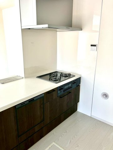 高松市上天神町①　新築戸建　２階建　４LDKのキッチン