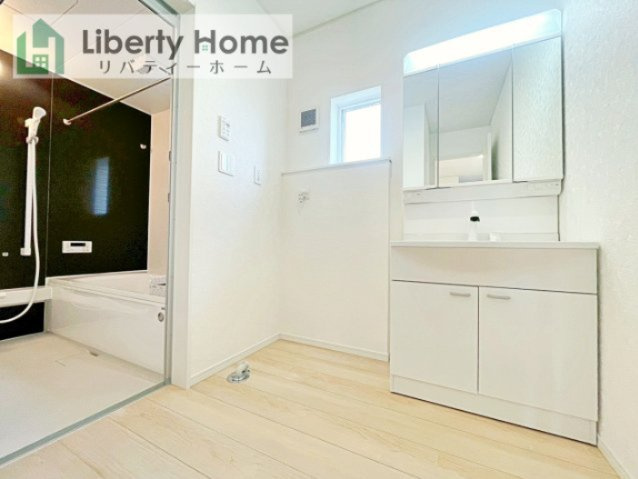 ひたちなか市平磯遠原町第2　新築戸建　4号棟の内観：施工例|(4号棟)同仕様・同形状写真