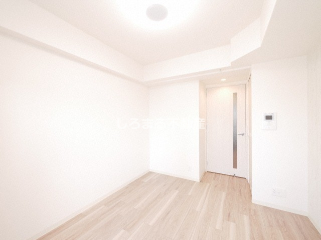 プレサンス松屋町ヴェルデスの居間・リビング