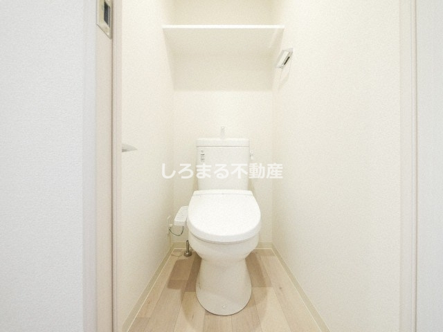 プレサンス松屋町ヴェルデスのトイレ