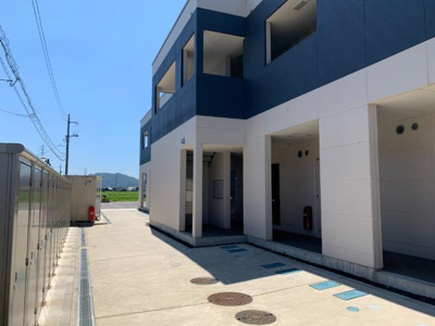 【外観】 | ピアネータ | 外観写真（昼）