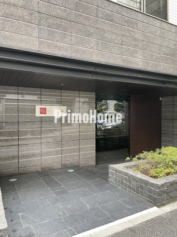 ドゥーエ日本橋のエントランス