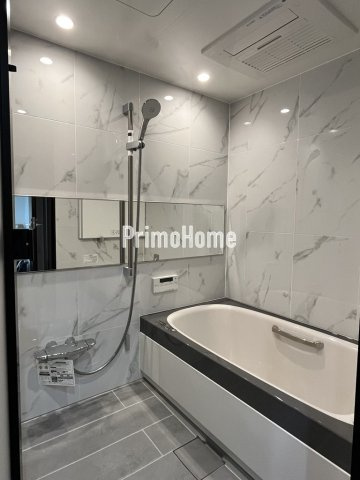 ドゥーエ日本橋の浴室