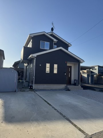 前橋市荒子町1181-4の前面道路含む現地写真