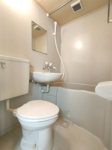 ＲｅＤＥＡＬ新小岩の浴室